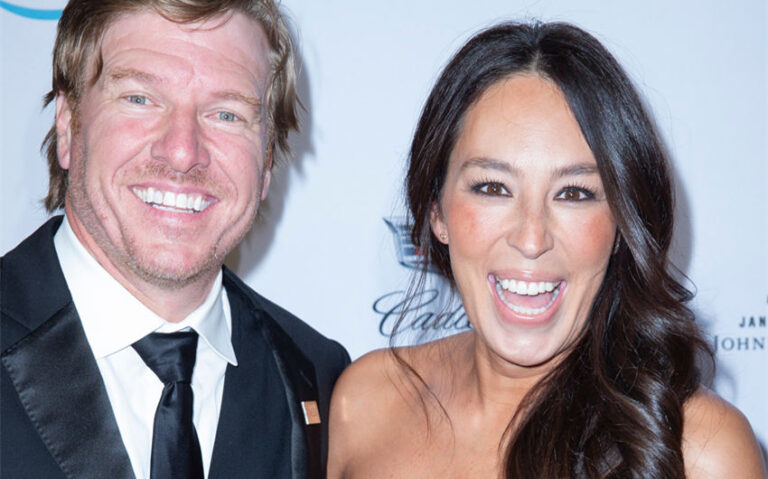 chip and joanna gaines net worth